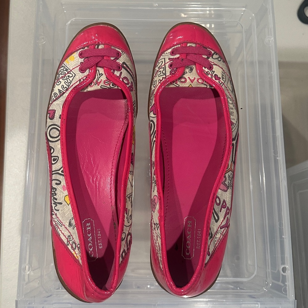 Coach Women's Graphic Pink Loafers